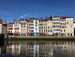 Xaho kaiko etxeetan hitzak loturik. - Irudia handitu (modu-leihoa)